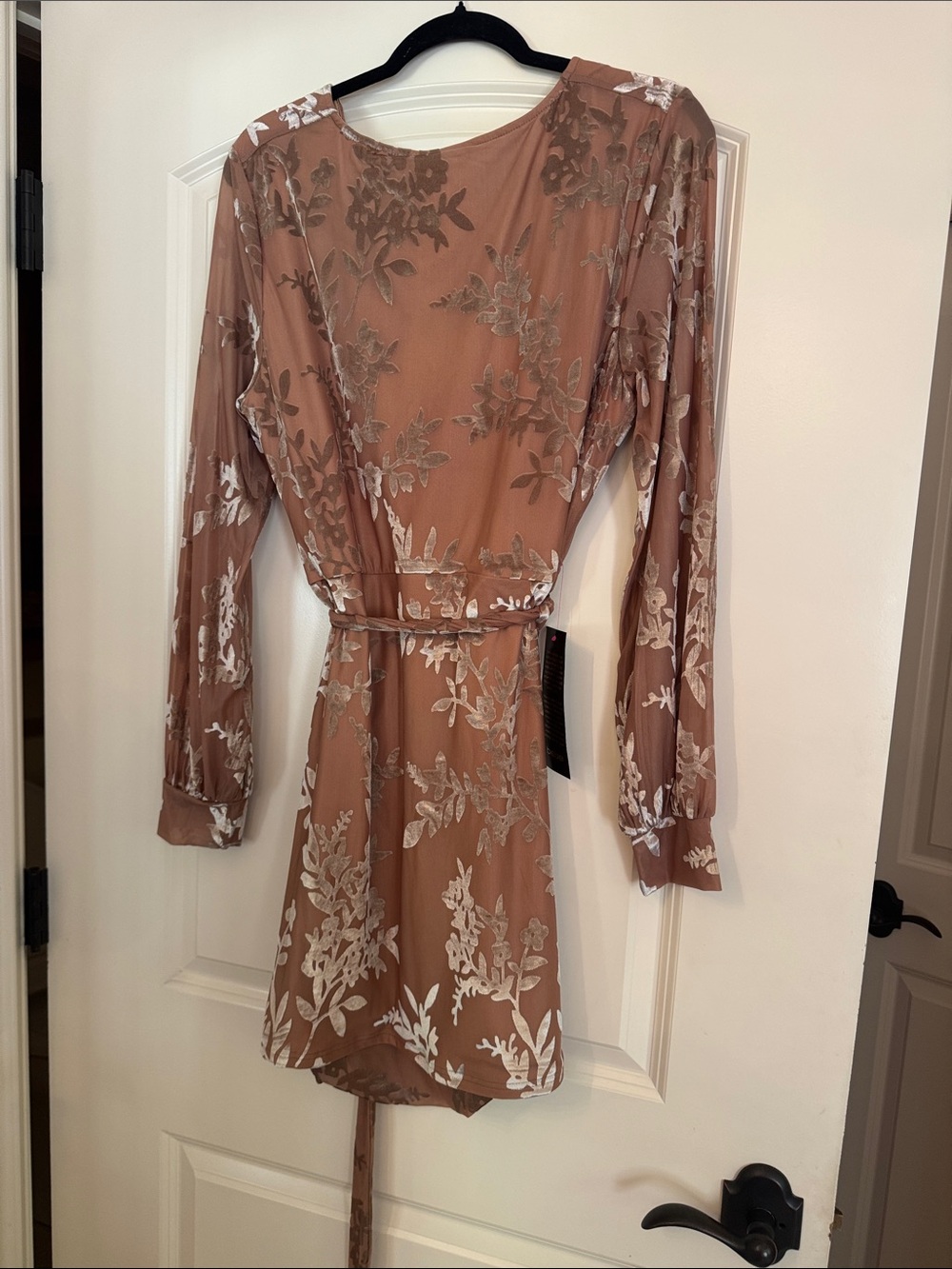 bebe Dusty Rose Floral Long Sleeve Wrap Dress - Picture 5 of 5